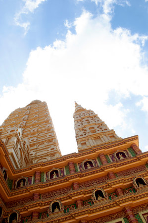 Golden Pagoda at Wat Maha That Wachiramongkol (Wat Bang Thong), Phang Nga, Thailandの写真素材