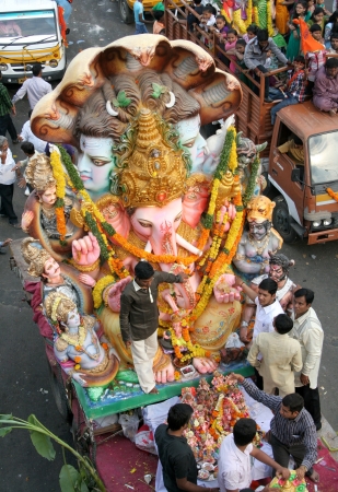 Hyderbad,Ap,India- September 29,2012-People transport Lord Ganesha idols for immersion in water bodies on 11th day after Ganesh Chathurthi, a hindu festival,an annual religious event.のeditorial素材