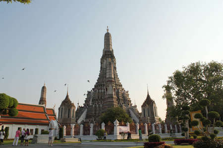 Wat Arun or called Temple of dawn located in bangkok, Thailand where is a trourist spotのeditorial素材
