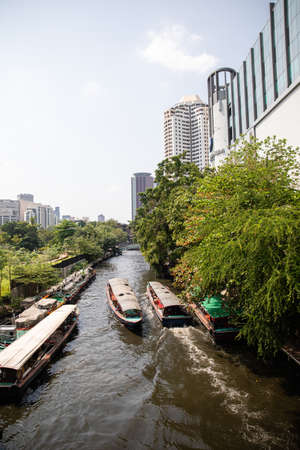 Bangkok, Thailand - February, 2020: View on canal near Pathumwananurak Park at Central World shopping mall in Siam district from Chaloem Loke Bridgeのeditorial素材
