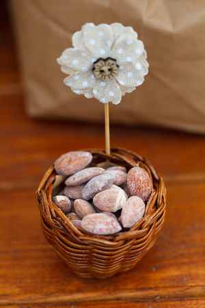 the walnuts in a brown kraft paper bagの写真素材