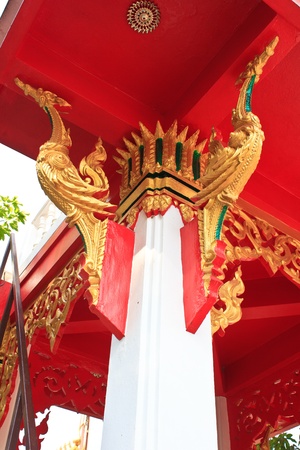Statue of birds on pillar in Temple of The Wat Rhai Pa, Trat, Thailandの写真素材