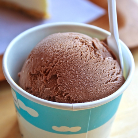 Homemade chocolate ice cream scoopの写真素材