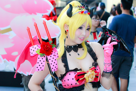 Bangkok - Feb 12: An unidentified Japanese anime cosplay  pose on Febuary 12, 2017 at Central World, Bangkok, Thailand.のeditorial素材