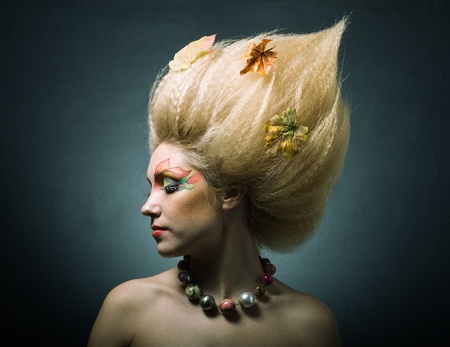 A beautiful woman in the autumn imageの写真素材