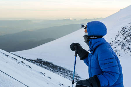 Caucasus / Russia - 19/19/2018 Group of climbers climbing the top of Elbrusのeditorial素材