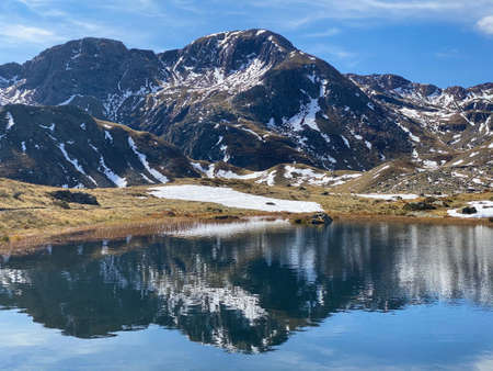views of mountains and lakes in Anayet, in the Portalet area, in the Aragonese Pyrenees near the French border. Huesca, Spain. landscapeviews of mountains and lakes in Anayet, in the Portalet area, in the Aragonese Pyrenees near the French border. Huesca, Spain. landscapeの写真素材