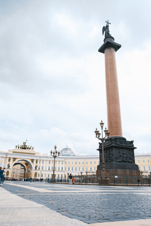 Saint-Petersburg, Russia, 31 August 2020: View of the Alexander Column and the General Staff Building in summer on Palace Square.のeditorial素材