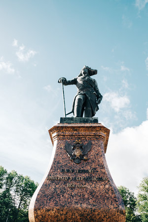 Gatchina, Saint-Petersburg, Russia, 25 August 2020: Monument to Paul I. The Emperor is depicted in a ceremonial uniform and a cocked hat, leaning on a cane.のeditorial素材
