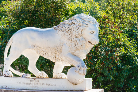 Close-up of the Lion Statue near the entrance to the Elagin Palace.のeditorial素材