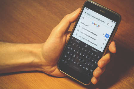 St. Petersburg, Russia, November 22 2018. inscription in google search bar what to get for christmasのeditorial素材