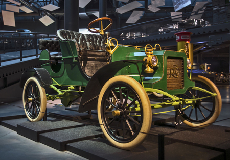 RIGA, LATVIA - OCTOBER 16: Retro car 1905 of the year REO Model Release Riga Motor Museum, October 16, 2016 in Riga, Latviaのeditorial素材