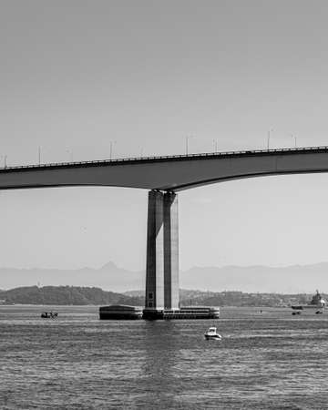 Presidente Costa e Silva Bridge, popularly known as the Rio-NiterÃ³i Bridge, over the Guanabara Bay.のeditorial素材