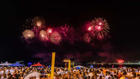Night image with New Year's Eve (New Year's Eve) fireworks exploding in the skyのeditorial素材