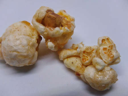 photo of popcorn food on the tableの写真素材