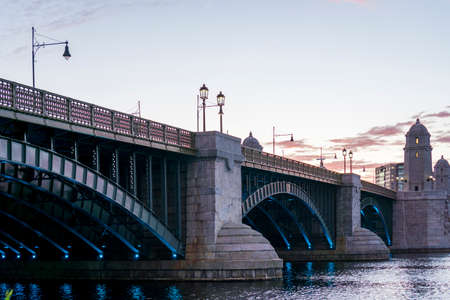 View of historic Longfellow Bridge over Charles River, connecting Boston's Beacon Hill with Cambridge, Massachusettsの写真素材