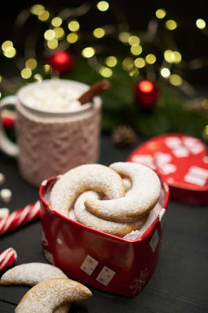 Heart shaped Gift box full of Traditional German or Austrian Vanillekipferl vanilla kipferl cookiesの写真素材