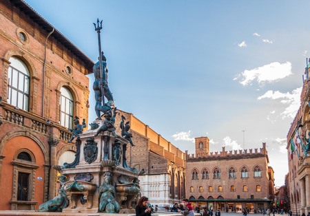 Bologna emilia romagna italy city europe streetのeditorial素材