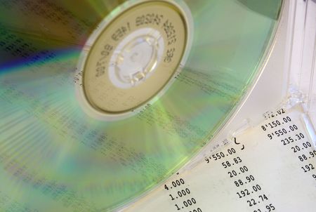 Reflection in CD a disk a column of figure from the report