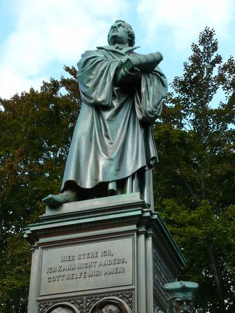 luther-denkmal in wormsの写真素材