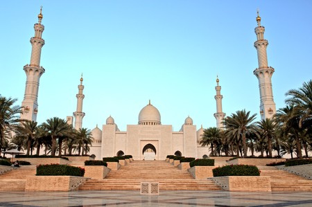 Sheikh Zayed Grand Mosque in Abu Dhabiのeditorial素材