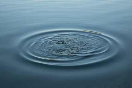 waterdrop on lake idroの写真素材