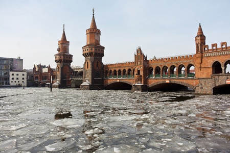 Oberbaum bridge in berlin, germanyのeditorial素材