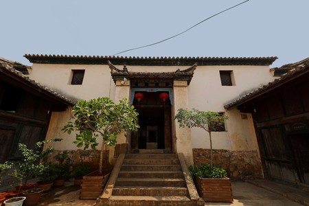 "White Mist Village - Chen's Residence" (village committee) in Nagu Town, Huize Countyのeditorial素材