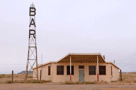Old bar located along Route 66 in northern Arizonaのeditorial素材