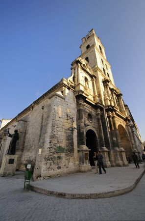 HAVANA - FEB 8TH, 2010. The basilica and monastery of San Francis de Asissi, home of the franciscan community. Taken on february 8th, 2010 in Old Havana, Cuba.のeditorial素材