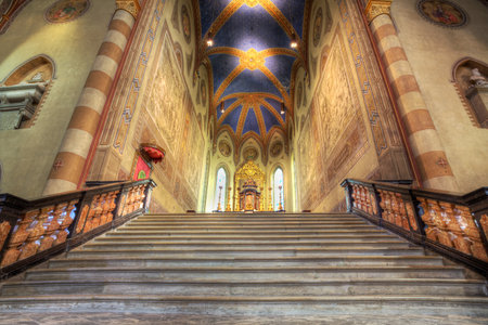 Stairs to altar in San Lorenzo Cathedral in Alba, Italy.のeditorial素材