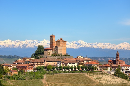 Small town of Serralunga Dの写真素材