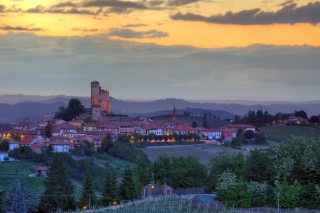 View of small town of Serralunga Dの写真素材