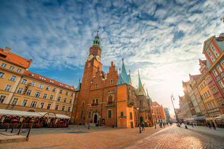 Wroclaw, POLAND - OCT 08, 2015: View on Town Hall on the medieval market square in the center of Wroclaw on the cloudy morningのeditorial素材