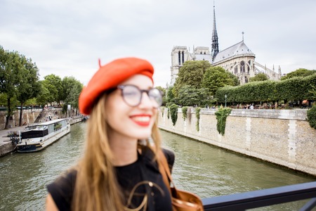 Woman traveling in Parisの写真素材
