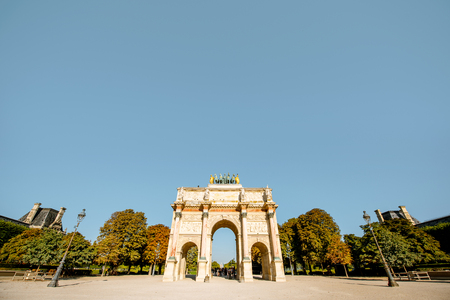 Triumphal arch at Tuileries gardens during the morning light in Parisの写真素材