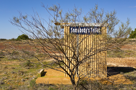 On the edge of the desert is located the remote town of White Cliffsの写真素材