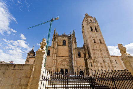 View of the Cathedral of Segovia, the Roman Catholic church built between 1525-1577 in a late Gothic style, Segovia, Spain.の写真素材
