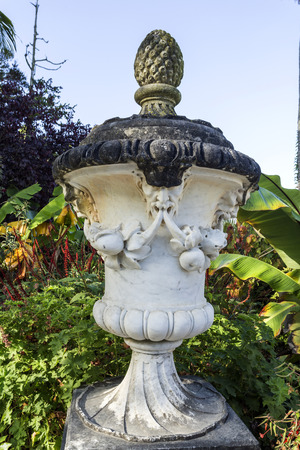 Detail of the many vases decorating the terraces around the Monserrate Palace in Sintra, Portugalのeditorial素材