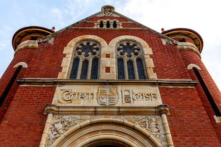 Decoration of the portal of the Court House faÃ§ade, built in 1893 in extravagant Federation Romanesque style, in Bairnsdale, Victoria, Australiaのeditorial素材