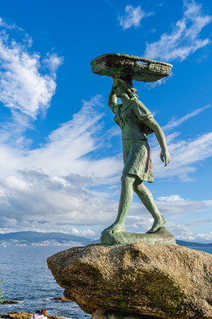 Portonovo, Spain, September 9, 2023. Sculpture tribute to the fishwives of the town of Portonovo, in Pontevedra, Galiciaのeditorial素材