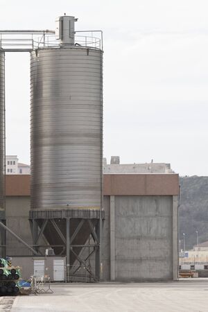 Large tanks on the portの写真素材