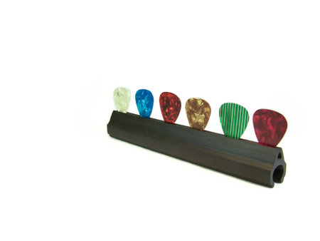 pick holder angle view