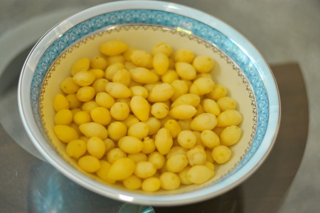 Chinese White Nuts in Syrupの写真素材