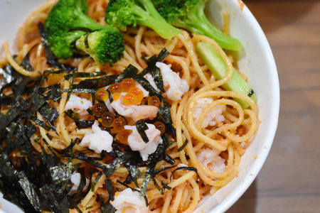 Cream sauce spaghetti egg shrimp