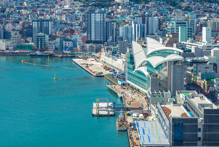 busan harbor,  the largest port in South Koreaのeditorial素材