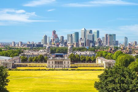 skyline of london from greenwich in ukのeditorial素材