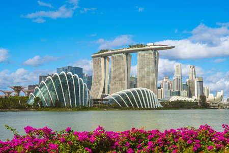 singapore - February 3, 2020: skyline of singapore at the marina bay with iconic building such as supertree, marina bay sands, artscience museum.のeditorial素材