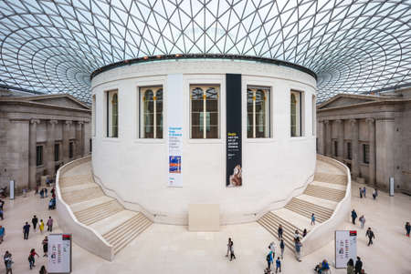 June 28, 2018: The Reading Room and Queen Elizabeth II Great Court roof of British Museum, which is located in the Bloomsbury area of London, England, UK. It was opened by Queen Elizabeth II in 2000.のeditorial素材