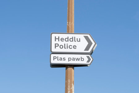 Sign for police in English and Welshの写真素材